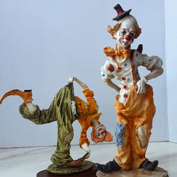 VTG Madeira Hermes Standing Clown | Capodimonte Style Bowing Clown - Picture 2 of 16